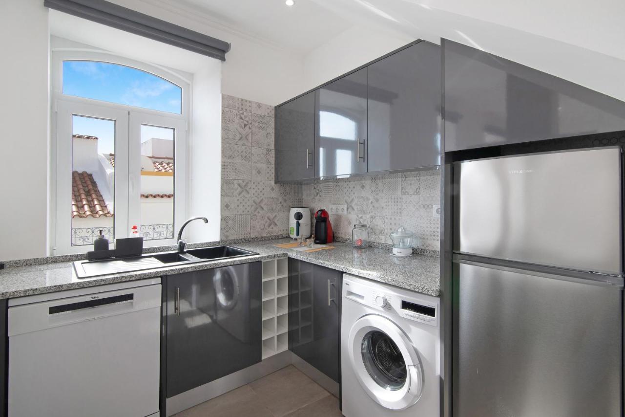 Traditional 3 Bedroom Apartment Alte Exterior foto